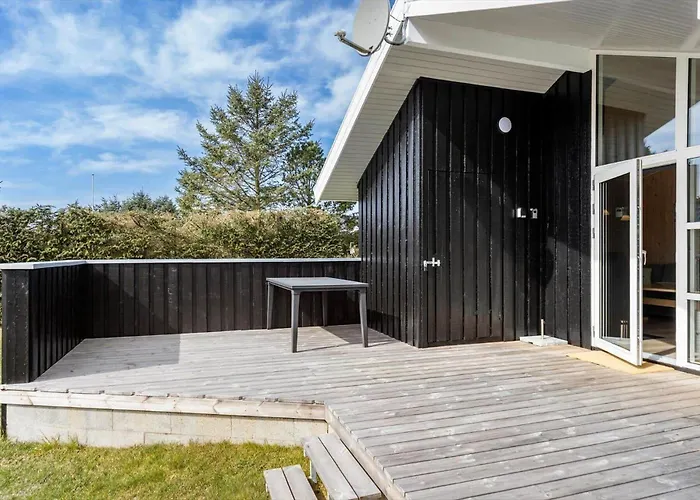 Lk1543-lokken-karinavej-85 * Løkken